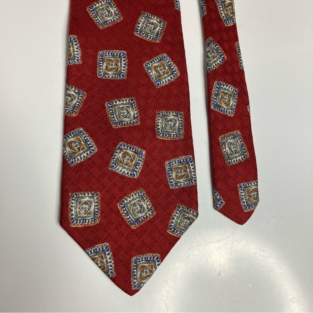 Jacobs Roberts for the gentry shop hand sewn tie 100% silk